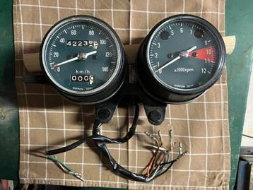 Te koop snelheidsmeter en toerenteller Honda cb 200 beschikbaar voor biedingen