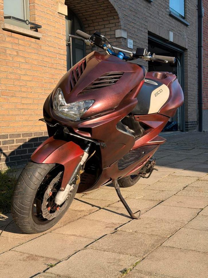 Aerox bklasse 50 cc met papieren., Vélos & Vélomoteurs, Scooters | Yamaha, Comme neuf, Aerox, Enlèvement