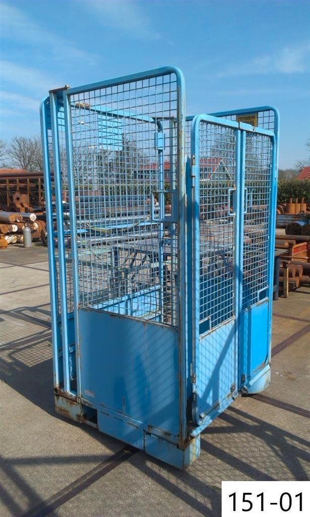 1439. Gaasbox / gaascontainer / krat / box / rolcontainer, Doe-het-zelf en Bouw, Containers, Ophalen