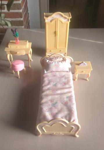 Vintage slaapkamer Barbie beschikbaar voor biedingen