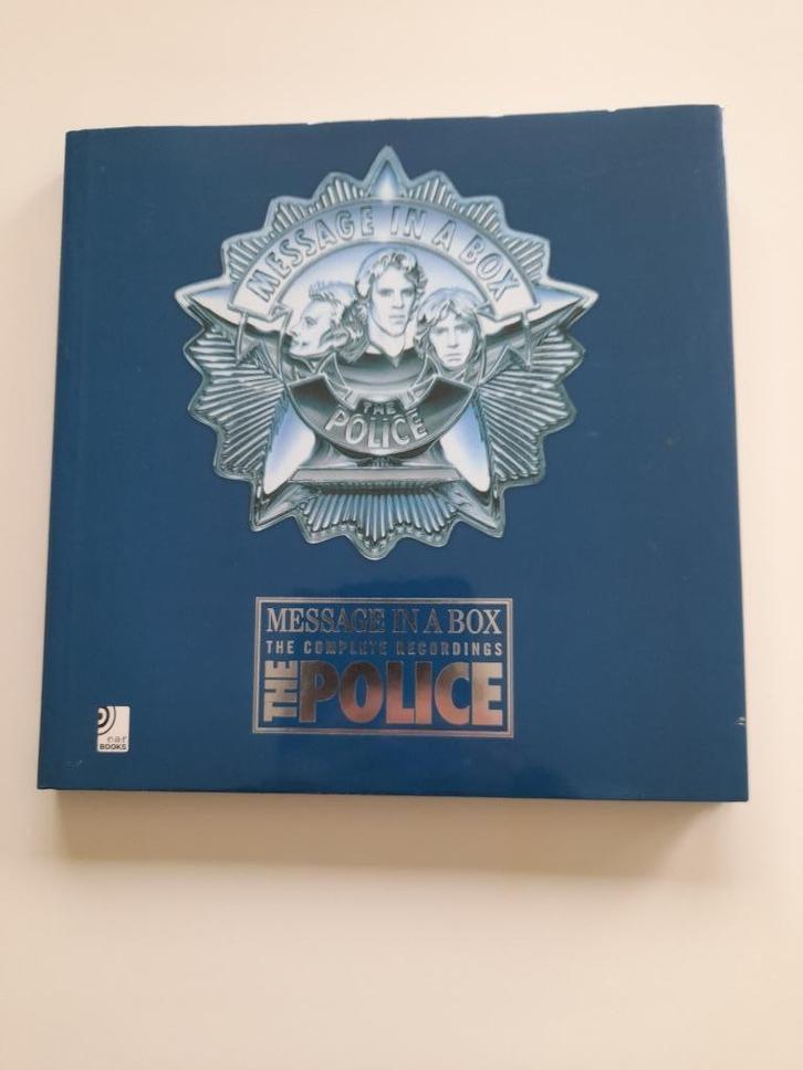 The police ; Earbook 4cd's met boek, Cd's en Dvd's, Cd's | Overige Cd's, Zo goed als nieuw, Ophalen of Verzenden