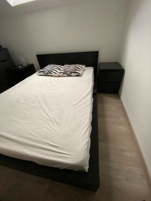 Lit Malm IKEA avec sommier et matelas, Maison & Meubles, Chambre à coucher | Lits, Utilisé, 140 cm, 200 cm, Brun