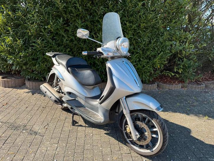 Piaggio Beverly 500cc Duits, Fietsen en Brommers, Scooters | Piaggio, Zo goed als nieuw, Ophalen