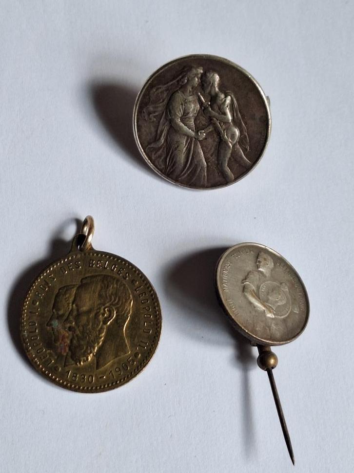 Set van 3 verschillende Belgische medailles (zie foto's), Verzamelen, Militaria | Algemeen, Landmacht, Verzenden