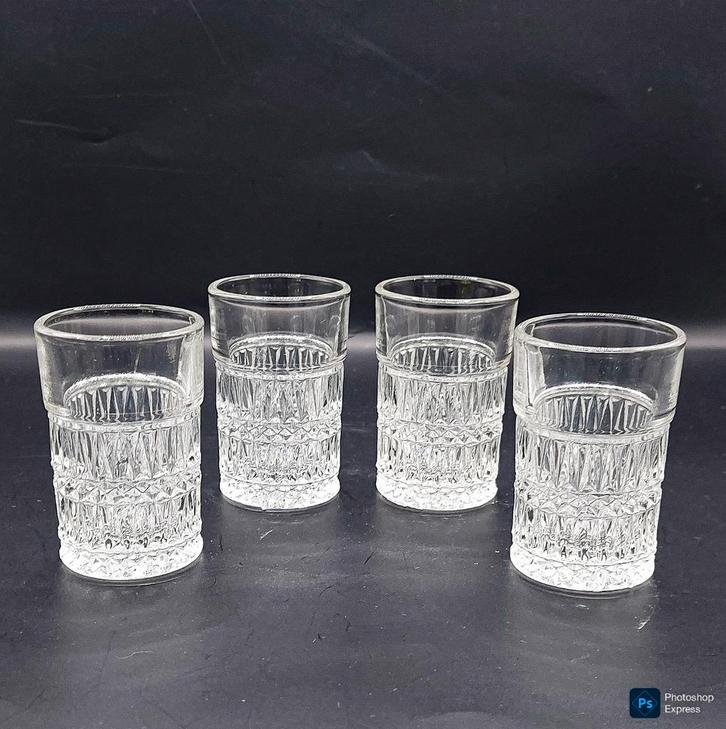 4 likeurglaasjes vintage, Antiek en Kunst, Antiek | Servies los, Ophalen of Verzenden