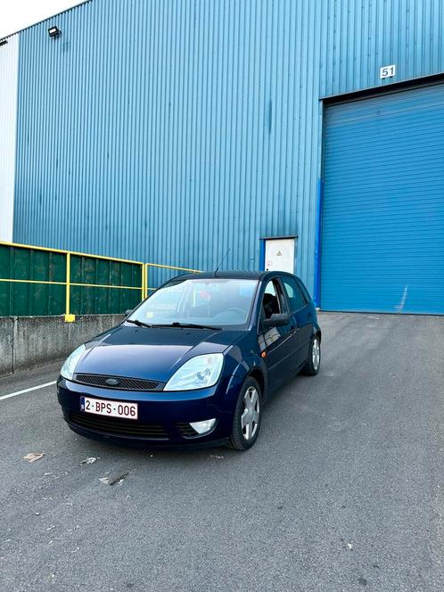 Ford fiesta 1.4 benzine, Autos, Ford, Particulier, Fiësta, Air conditionné, Vitres électriques, Phares antibrouillard, Essence