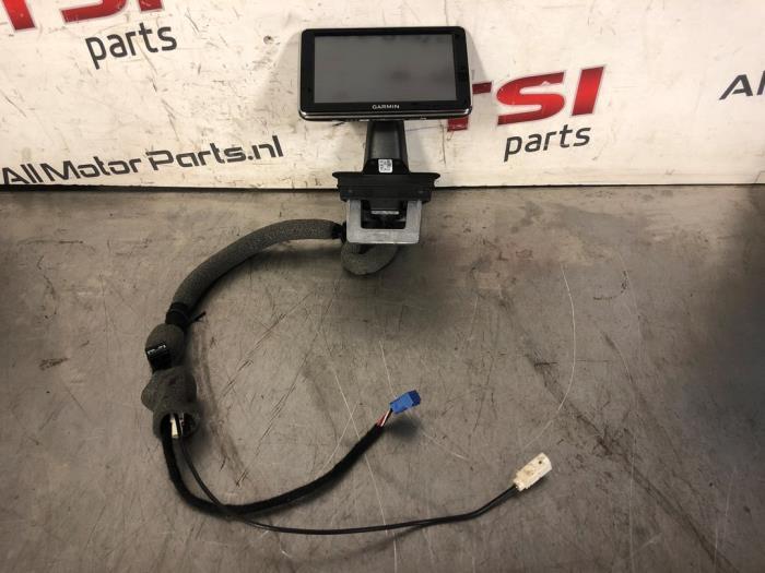 Navigatie Set van een Volkswagen UP, Auto-onderdelen, Elektronica en Kabels, Volkswagen, Gebruikt, 3 maanden garantie, Ophalen of Verzenden