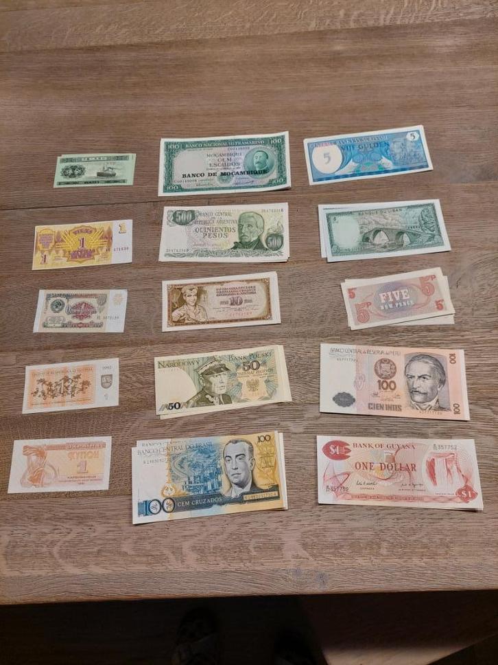 buitenlandse bankbiljetten UNC, Postzegels en Munten, Munten en Bankbiljetten | Verzamelingen, Bankbiljetten, Ophalen