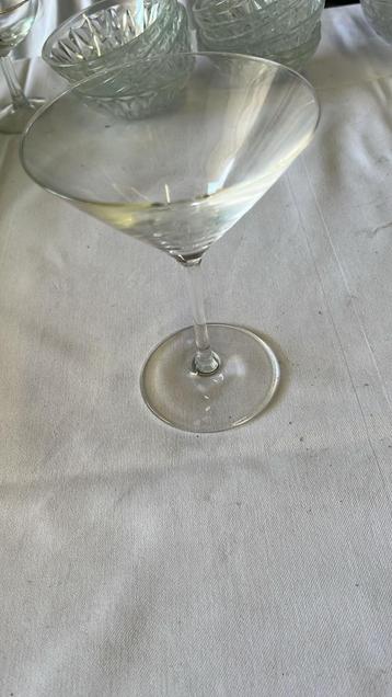 servies glaswerk beschikbaar voor biedingen