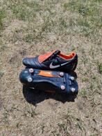 Football shoes Nike T90, Sport en Fitness, Voetbal, Ophalen of Verzenden, Gebruikt, Schoenen
