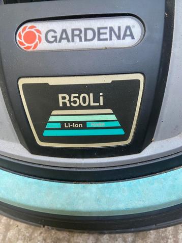 Robotmaaier gardena R50 LI laadstation defect, Enlèvement, Comme neuf