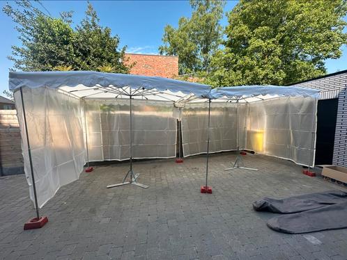 Volledige uitgeruste marktkraam met parasols, Diversen, Rommelmarktspullen, Zo goed als nieuw, Ophalen