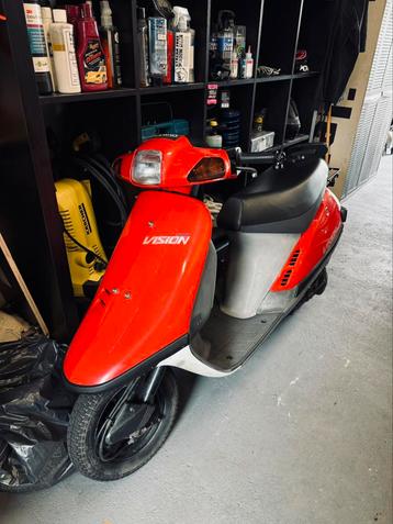 Rode kappen honda vision met-in beschikbaar voor biedingen