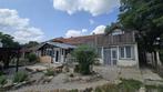 Attractive Bulgarian property with 4 bedrooms big garden Ple, Immo, Buitenland, 220 m², Dorp, 6 kamers, Overig Europa