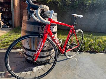 Snel en stijlvol: Trek racefiets zoekt nieuwe eigenaar! beschikbaar voor biedingen