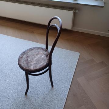 Vintage stoel in Thonet stijl beschikbaar voor biedingen