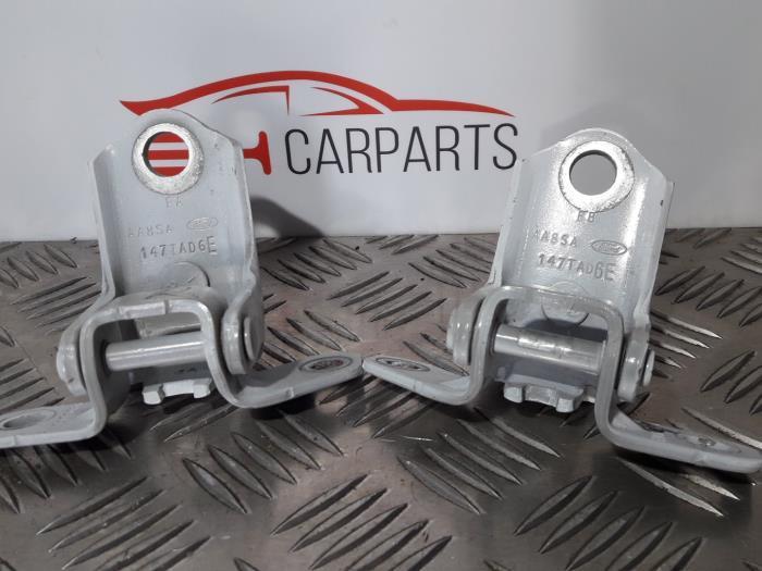 Scharnier deur rechts-voor van een Ford Fiesta, Auto-onderdelen, Overige Auto-onderdelen, Ford, Gebruikt, 3 maanden garantie, Ophalen of Verzenden