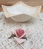 Aparte vorm Frans kommetje/ schaaltje, mooie reliëf sierrand, -, Comme neuf, Autres styles, -