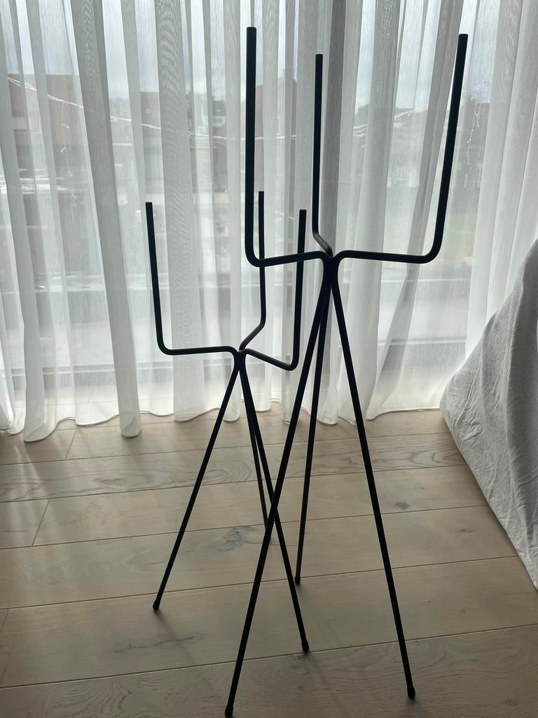 Metalen staanders voor vaas, Enlèvement, Comme neuf