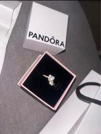 Pandora golden double heart ring, Handtassen en Accessoires, Ringen, Ophalen of Verzenden, Zo goed als nieuw