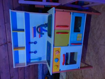 Houten spoelkeuken in perfecte staat met toebehoren  beschikbaar voor biedingen