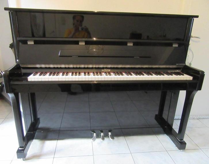 Piano droit, Muziek en Instrumenten, Piano's, Zo goed als nieuw, Piano, Zwart, Hoogglans, Ophalen