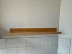 2 étagères IKEA en bois avec équerres en métal, Ophalen