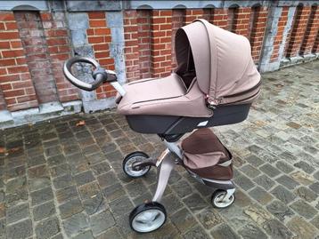 Pousette Stokke Xplory V4 + Bassinet – bonne condition, Enfants & Bébés, Poussettes & Combinaisons, Enlèvement, Poussette