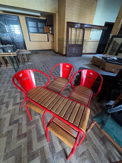Lot de 2 chaises Vedette - assise alongée, Huis en Inrichting, Stoelen, Zo goed als nieuw, Drie, Hout, Metaal, Rood, Ophalen
