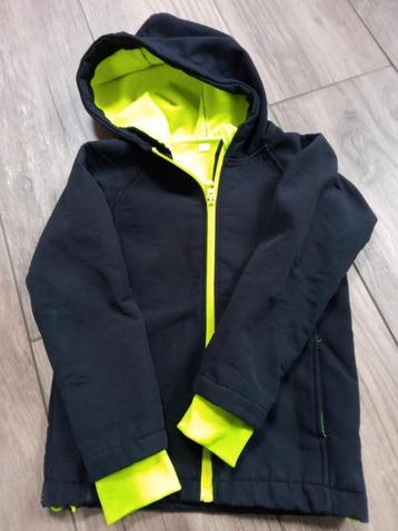 blauw-gele jas 110-116 beschikbaar voor biedingen