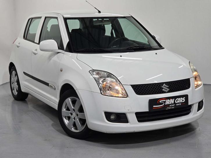 Suzuki Swift // RESERVEE // (bj 2010, automaat), Auto's, Suzuki, Bedrijf, Te koop, Swift, ABS, Airbags, Airconditioning, Boordcomputer