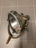 Beau projecteur sur un luminaire en fonte, Enlèvement ou Envoi, Autres matériaux, Moins de 100 cm, Utilisé