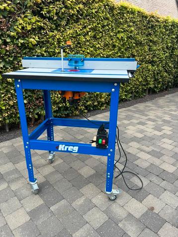 Kregfreestafel met freeslift + Triton TRA001 onderfrees, Enlèvement, Comme neuf, Routeur