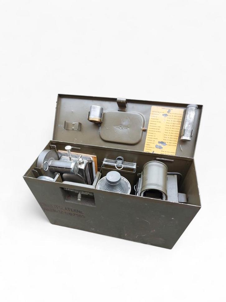 Set de lanternes Einheitslaterne de la Bundeswehr allemande, Collections, Objets militaires | Général, Armée de terre, Enlèvement ou Envoi