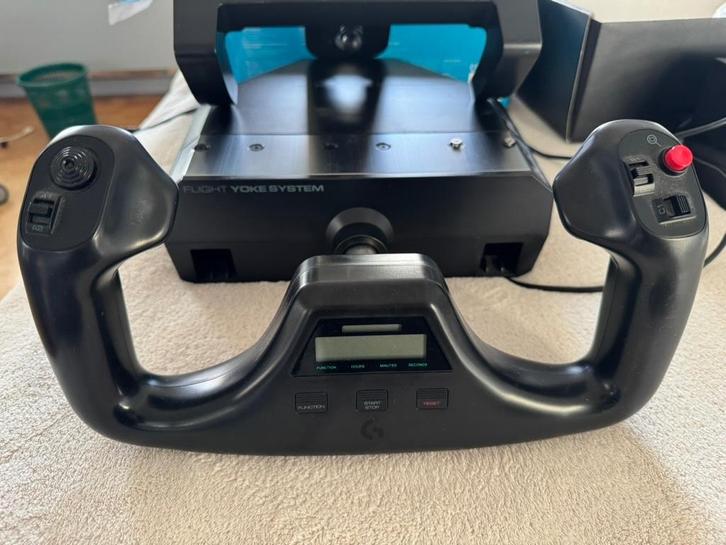 Saitek Pro Flight Yoke System, Computers en Software, Joysticks, Zo goed als nieuw, Ophalen