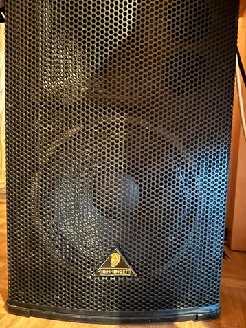 Vends 1 paire d’enceintes Behringer B1220 pro beschikbaar voor biedingen