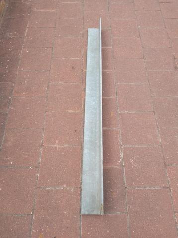 L- profiel - 130cm -10 cm beschikbaar voor biedingen