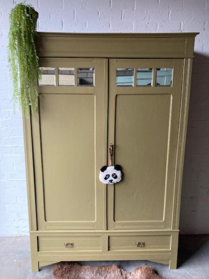 Vintage antiek kledingkast,kinderkamerkast,speelgoedkast, Antiek en Kunst, Antiek | Meubels | Kasten, Ophalen of Verzenden