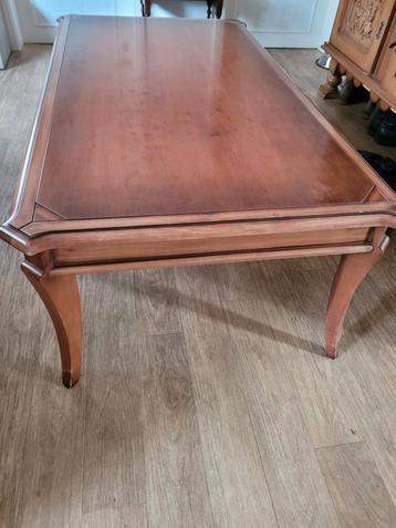 Salontafel beschikbaar voor biedingen