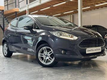 FORD FIESTA 1.0i TITANIUM - Navi/PDC/Bleutooth beschikbaar voor biedingen