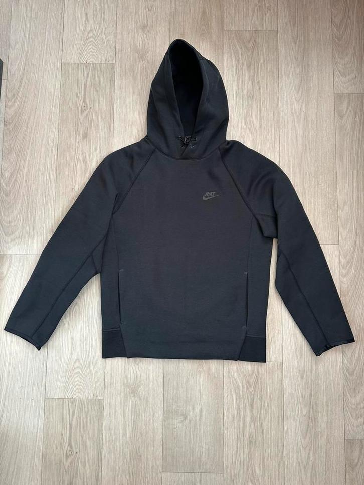Pull Nike Tech à capuche, couleur noire, taille M, Vêtements | Hommes, Pulls & Vestes, Comme neuf, Noir, Enlèvement ou Envoi