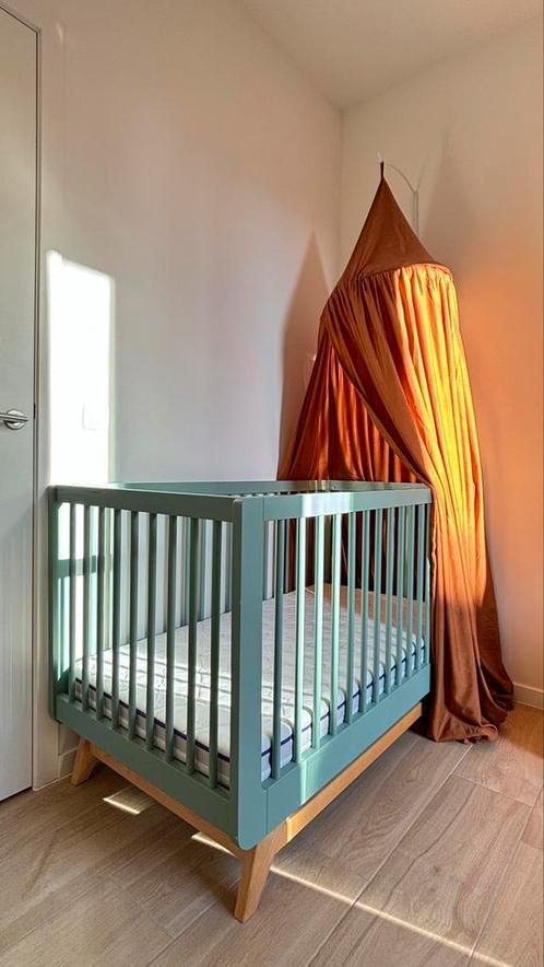 Babybed Evolutief, Willox, Peuterbed, Box + Matras + Hemel, Kinderen en Baby's, Kinderkamer | Complete kinderkamers, Zo goed als nieuw