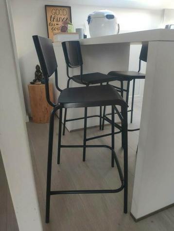 Chaises de bar  beschikbaar voor biedingen