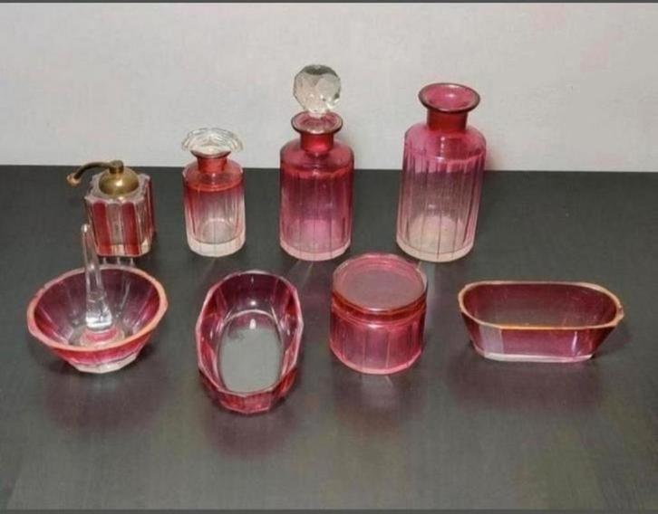 Art-déco parfumset Val Saint Lambert, Antiek en Kunst, Antiek | Glaswerk en Kristal, Ophalen of Verzenden