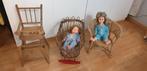 Oude wieg, kinderstoel en stoel + 2 Unica-poppen, Antiek en Kunst, Ophalen