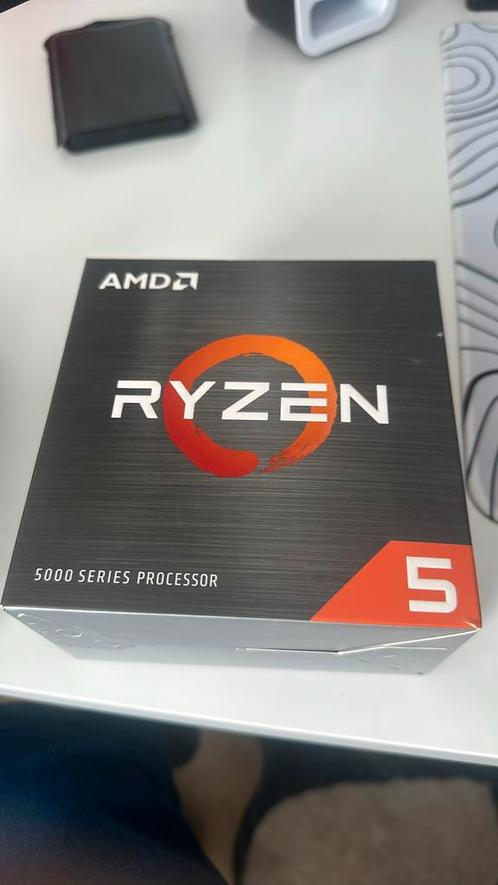 AMD RYZEN 5 2400G CPU + COOLER VAN AMD 5600 perfect, Computers en Software, Processors, Zo goed als nieuw, Ophalen of Verzenden