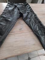 Lederen motor broek met veters maat large  . Kan verbreed  w, Ophalen of Verzenden