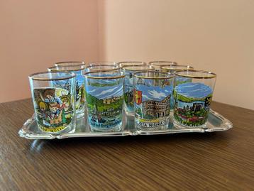 Decor glazen beschikbaar voor biedingen