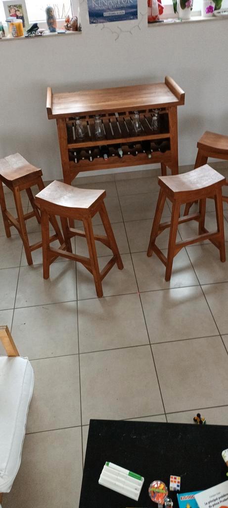 Set van massief houten BAR en KRUK, Huis en Inrichting, Barren, Zo goed als nieuw, Ophalen