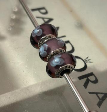 Pandora mirano bedels beschikbaar voor biedingen